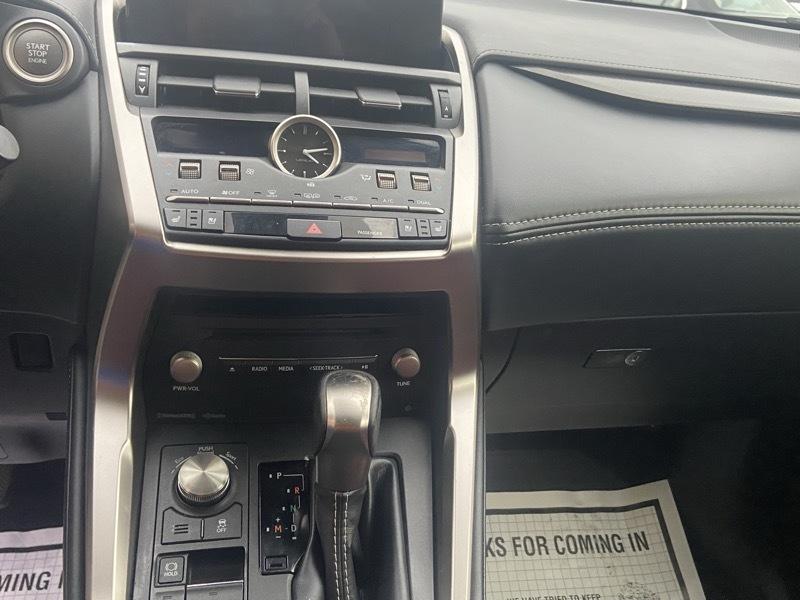 Lexus NX 300 Luxury AWD 2021