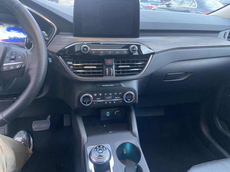 Ford Escape Titanium 4WD 2020