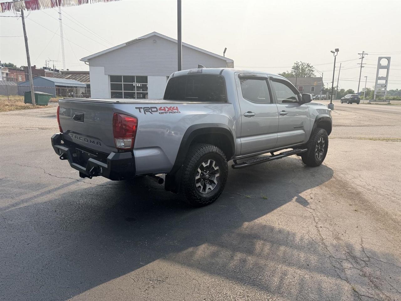 Toyota Tacoma  2017
