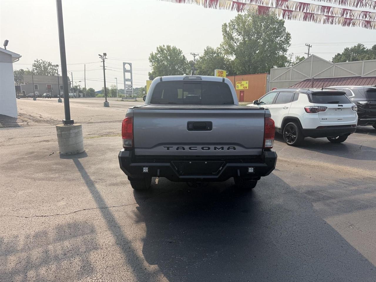 Toyota Tacoma  2017