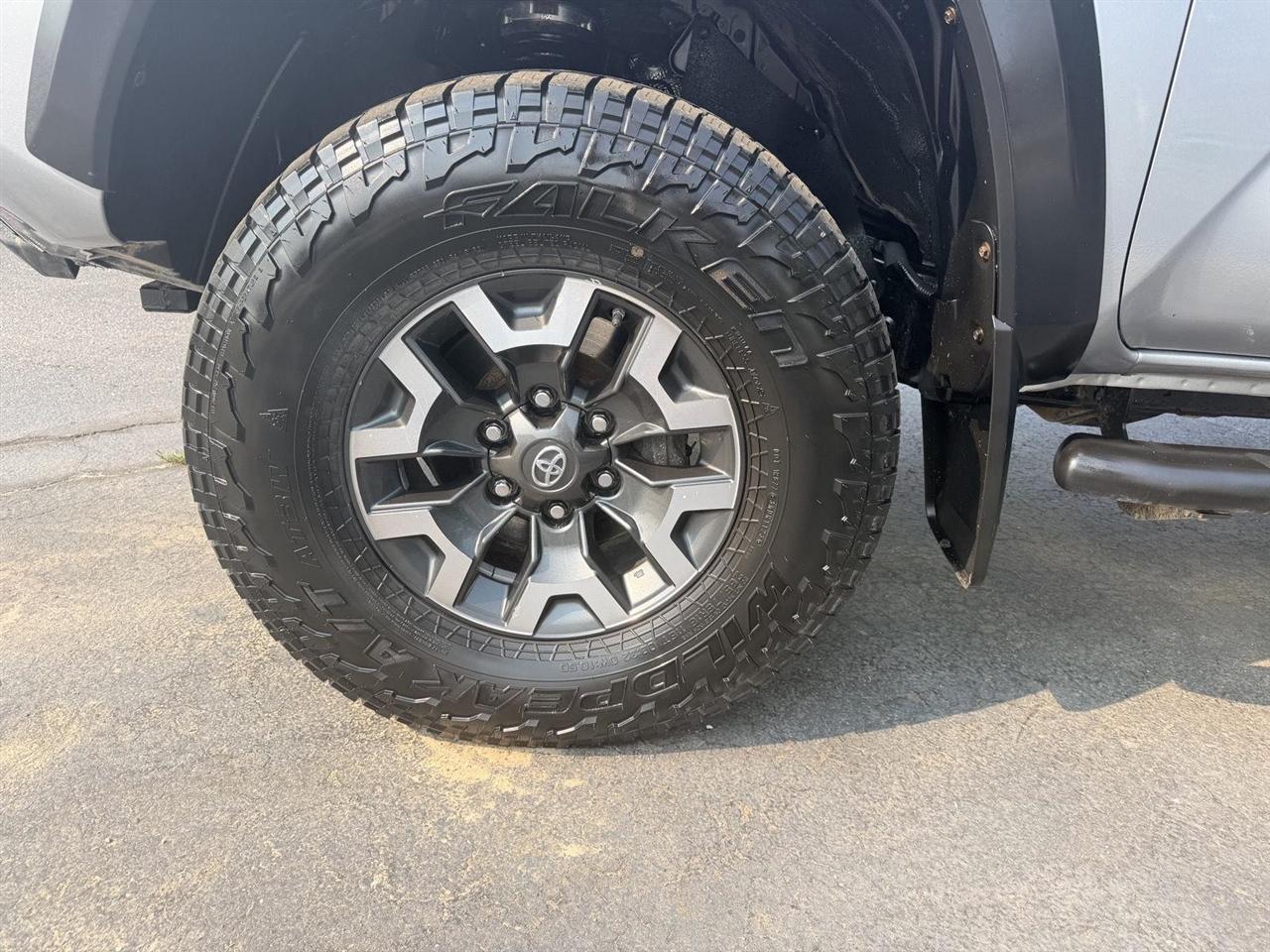 Toyota Tacoma  2017