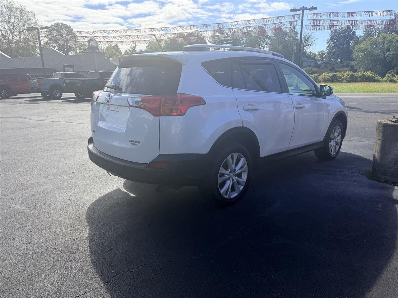 Toyota RAV4  2013