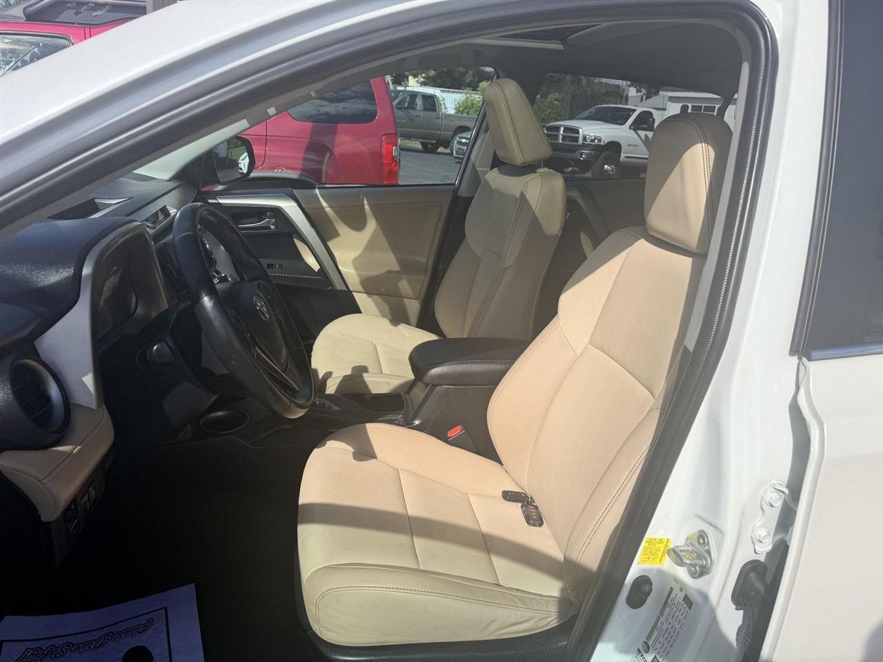 Toyota RAV4  2013