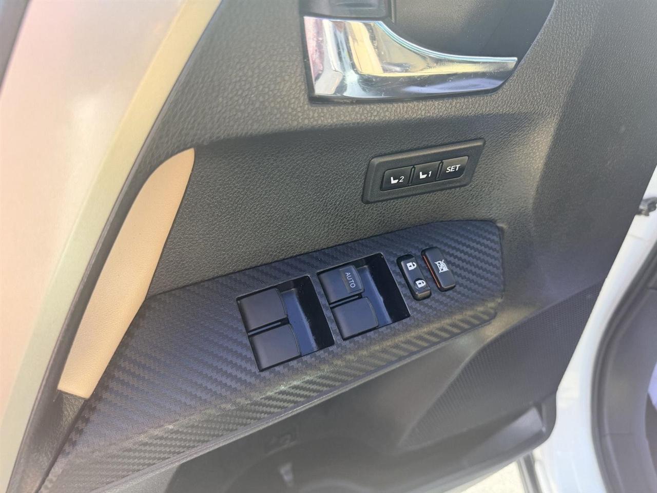 Toyota RAV4  2013