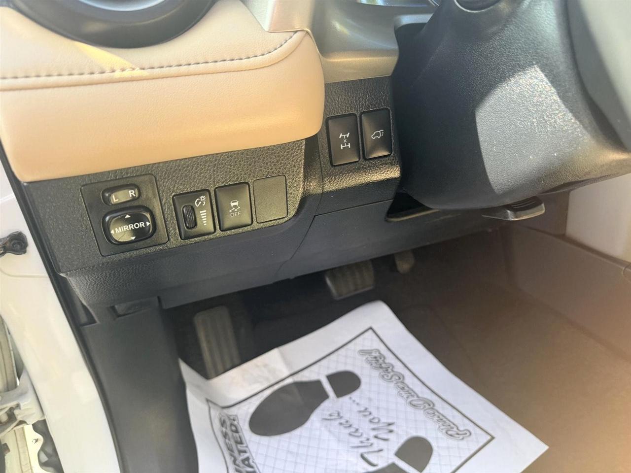 Toyota RAV4  2013
