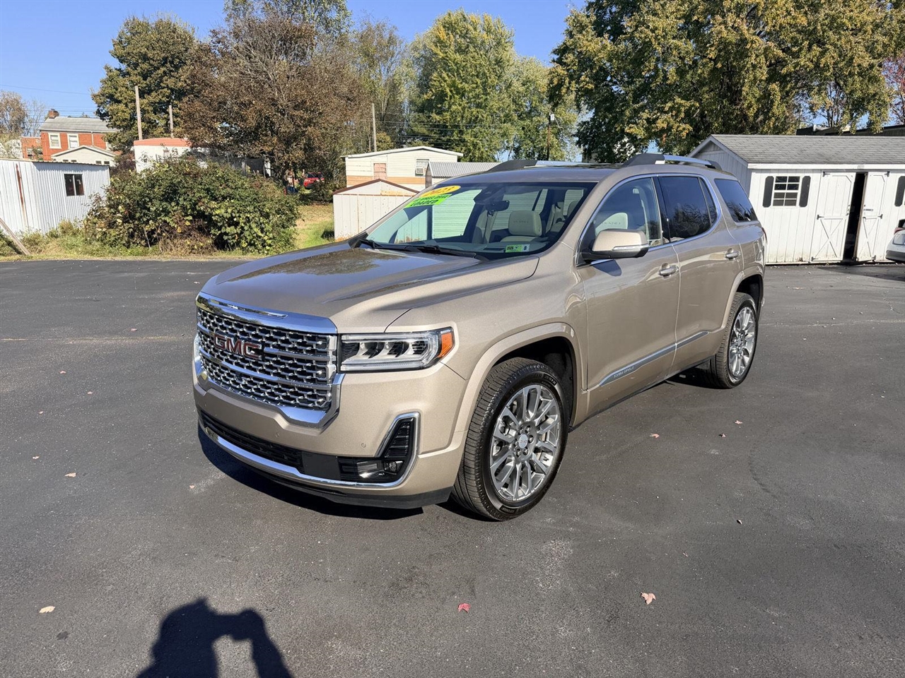2023 GMC Acadia Denali