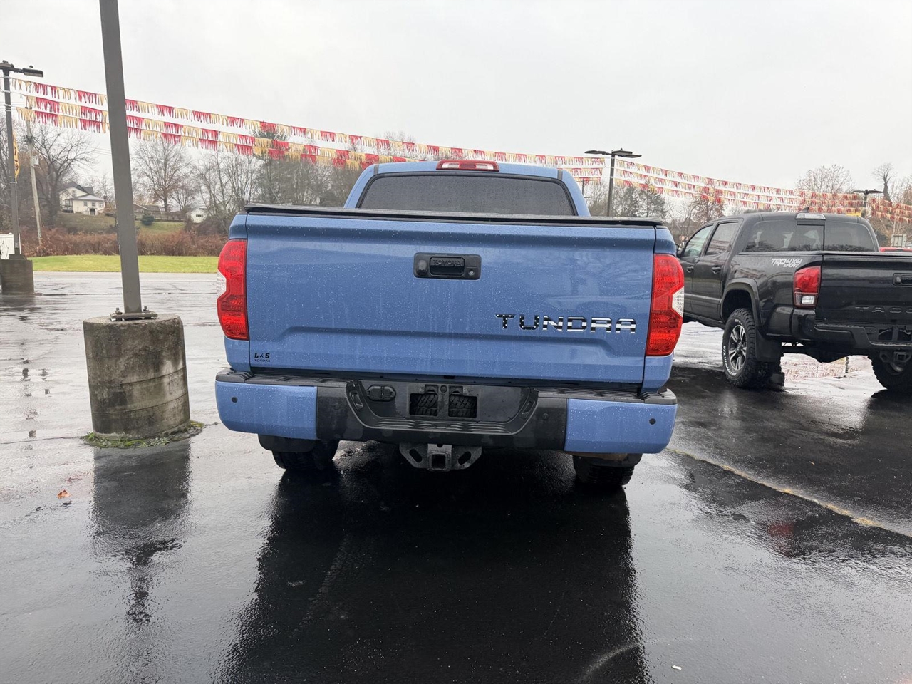 Toyota Tundra  2019