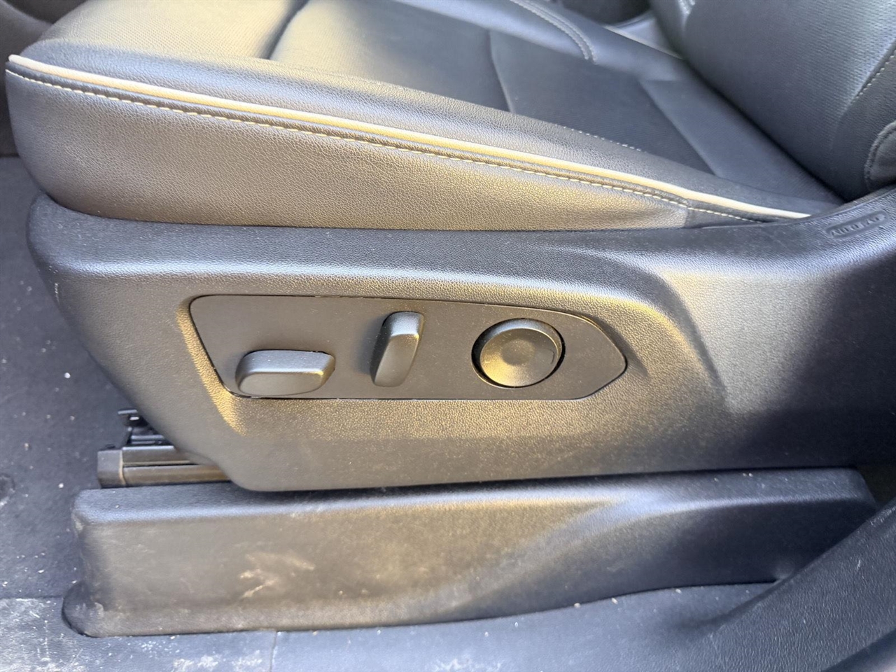 Chevrolet Suburban  2023