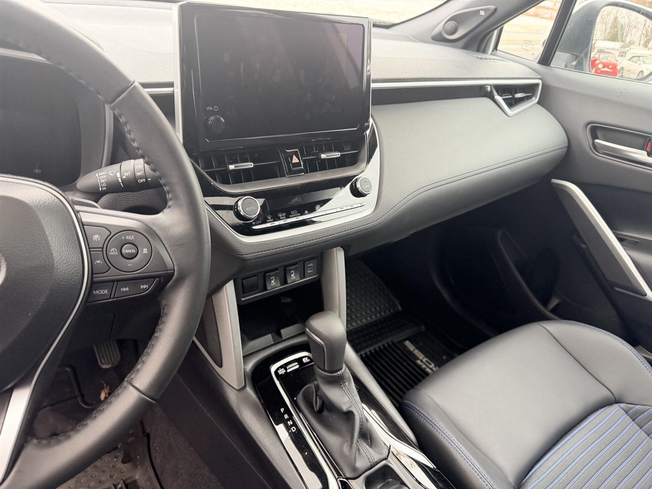 Toyota Corolla Cross  2024