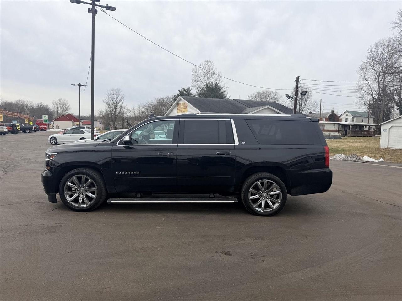 Chevrolet Suburban  2016