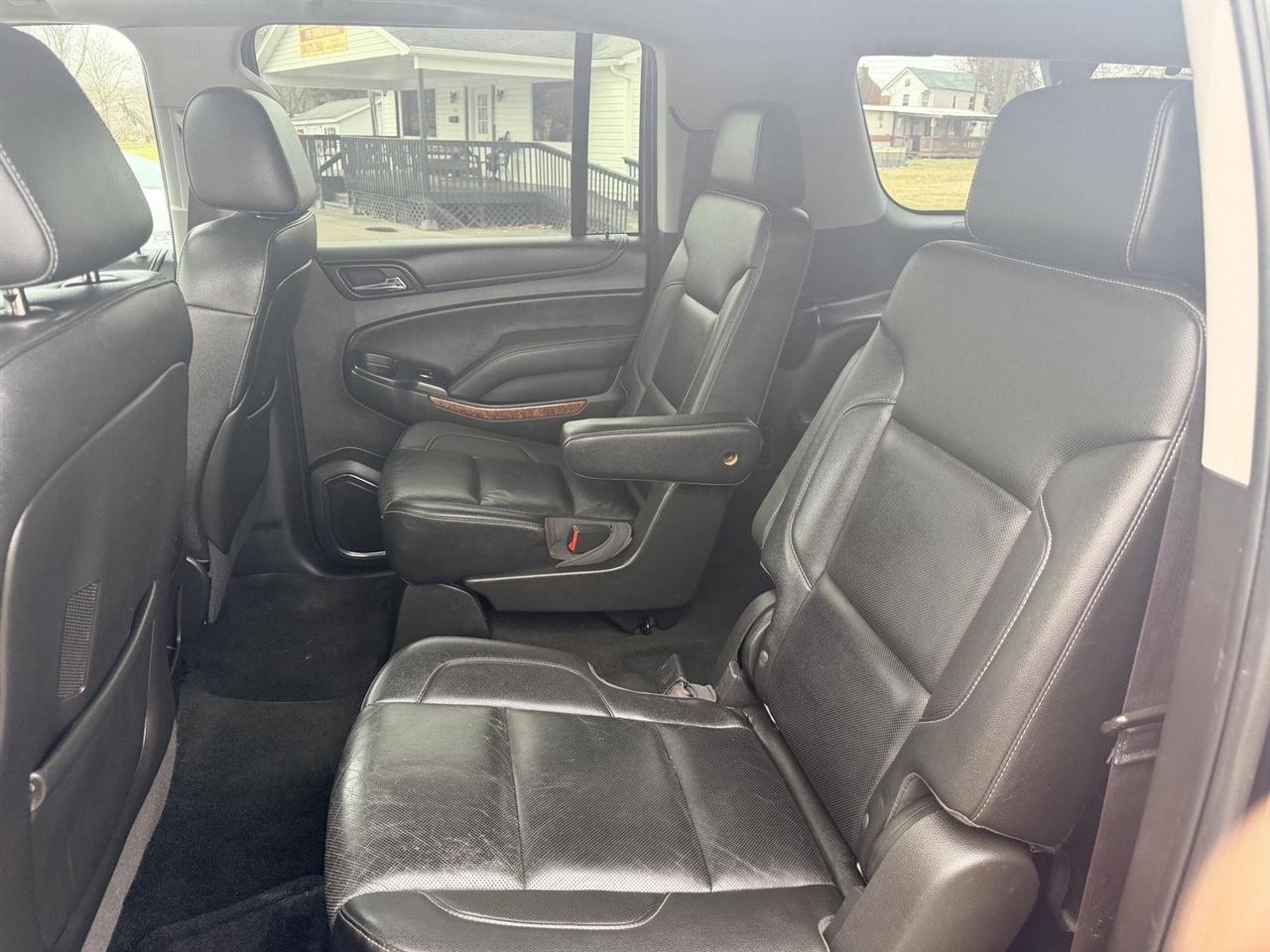 Chevrolet Suburban  2016