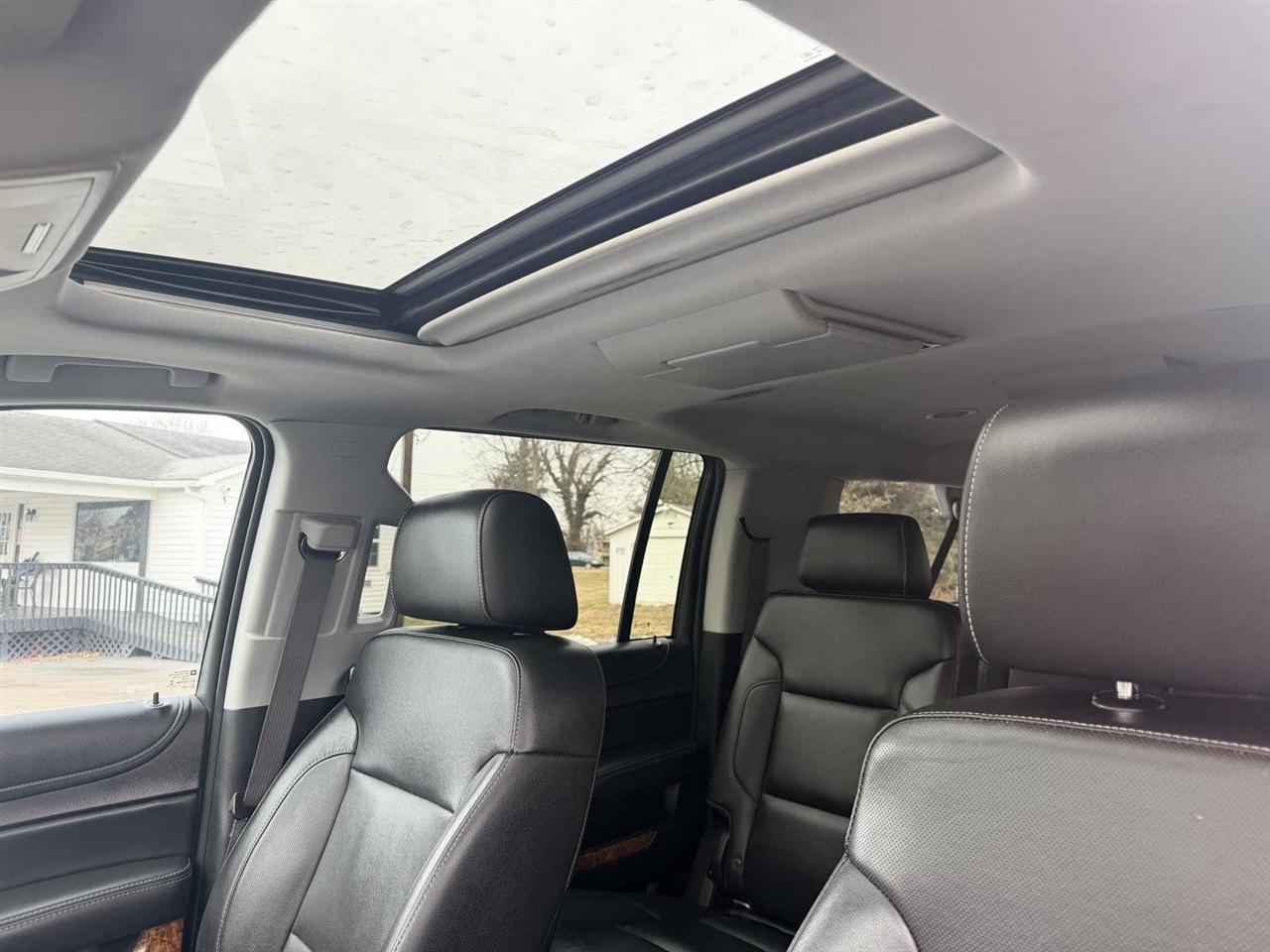 Chevrolet Suburban  2016