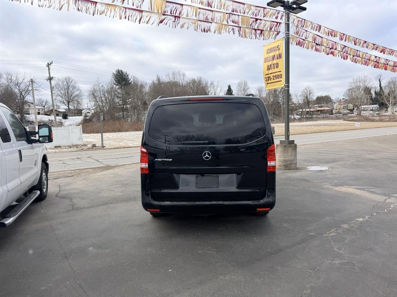 Mercedes-Benz Metris  2023