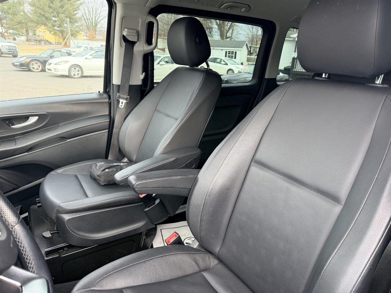 Mercedes-Benz Metris  2023