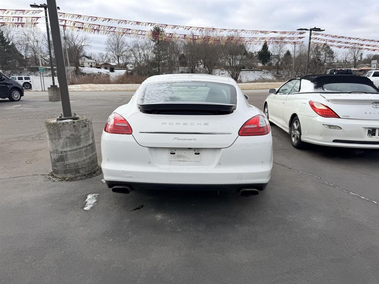 Porsche Panamera  2011