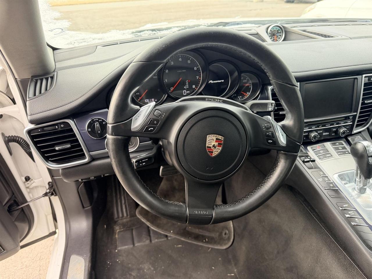 Porsche Panamera  2011