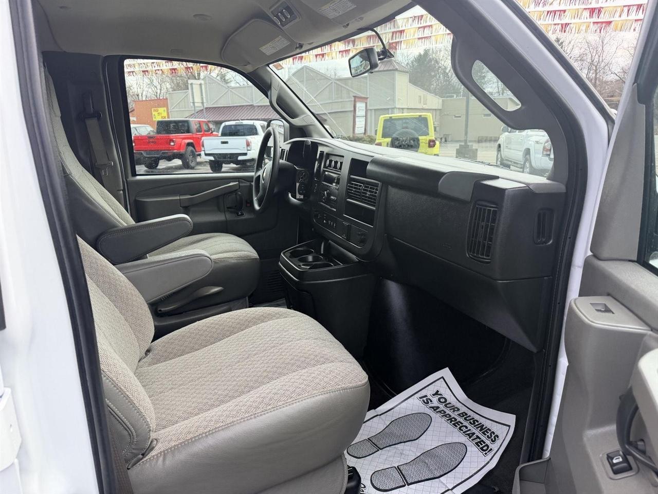 Chevrolet Express  2024