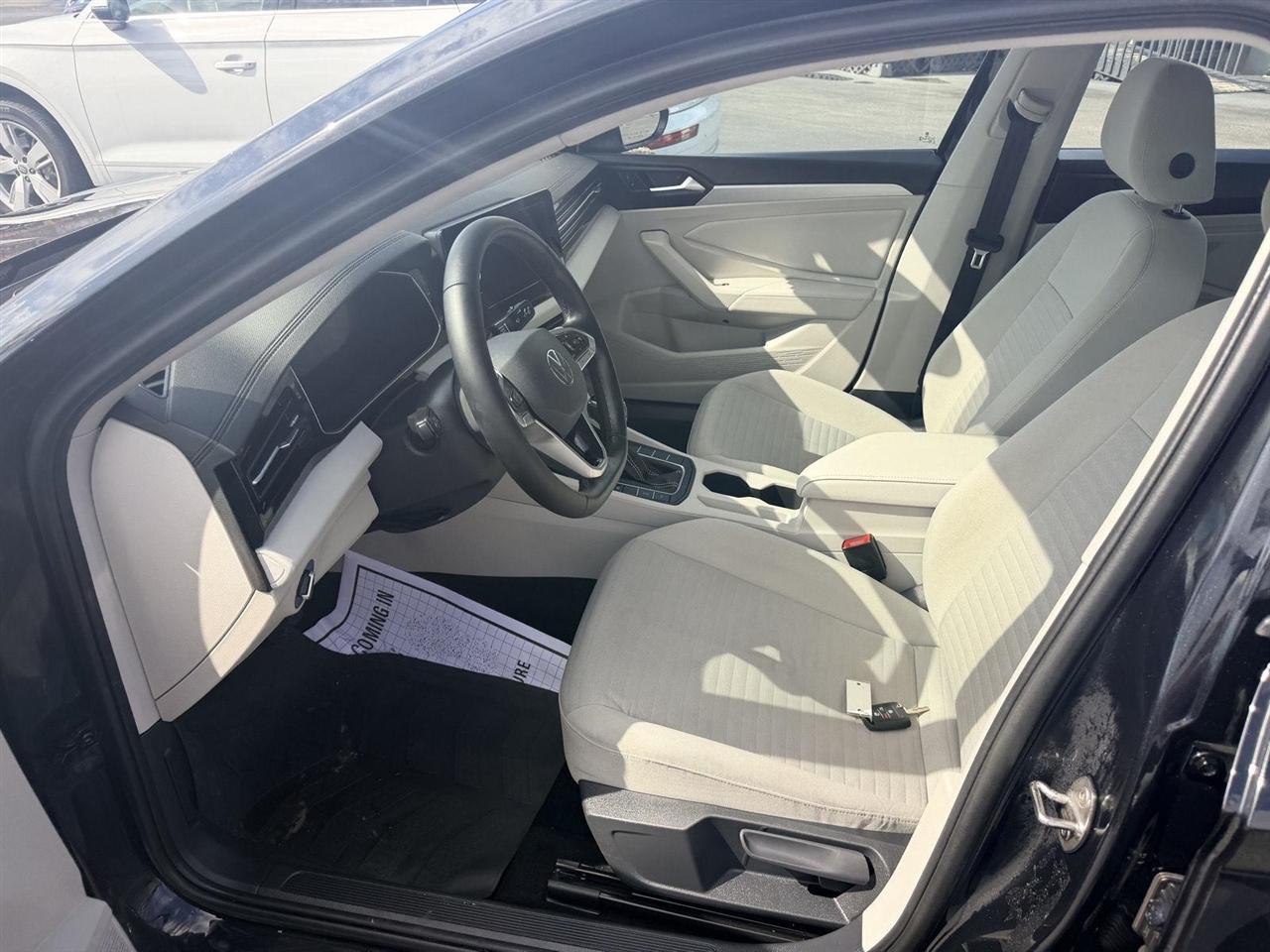 Volkswagen Jetta  2025