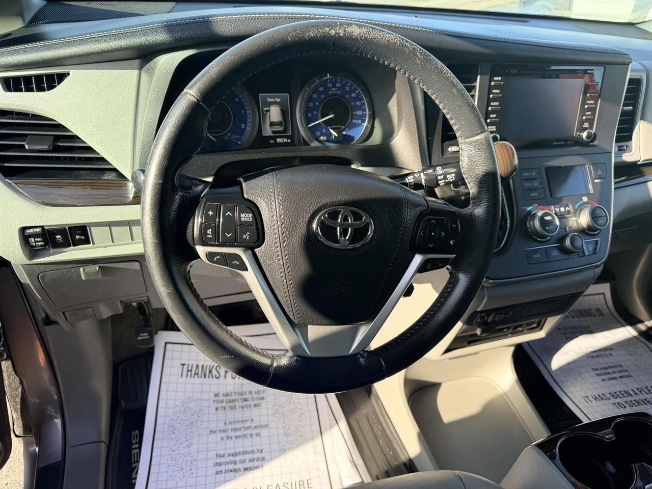 Toyota Sienna  2019