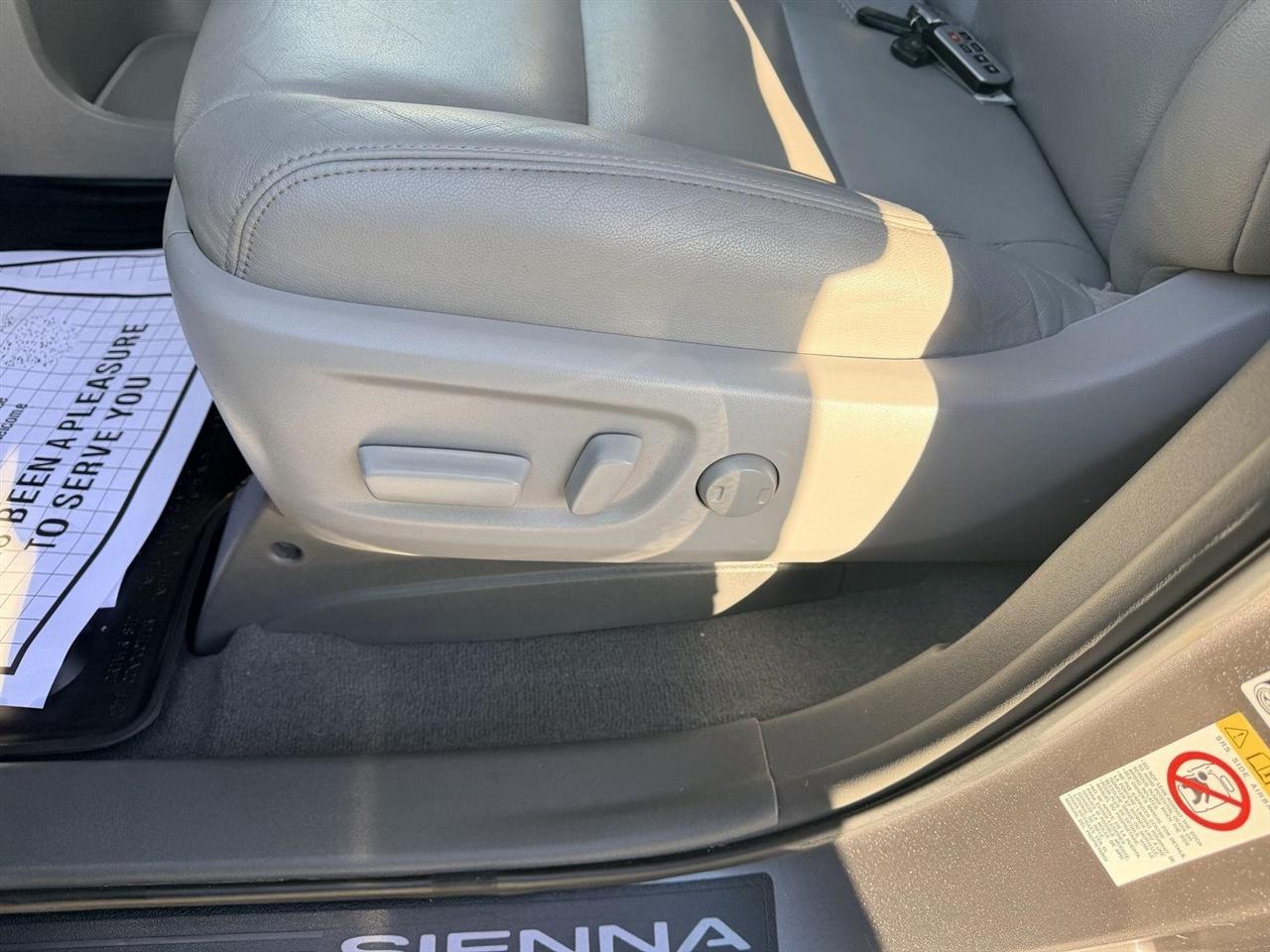 Toyota Sienna  2019