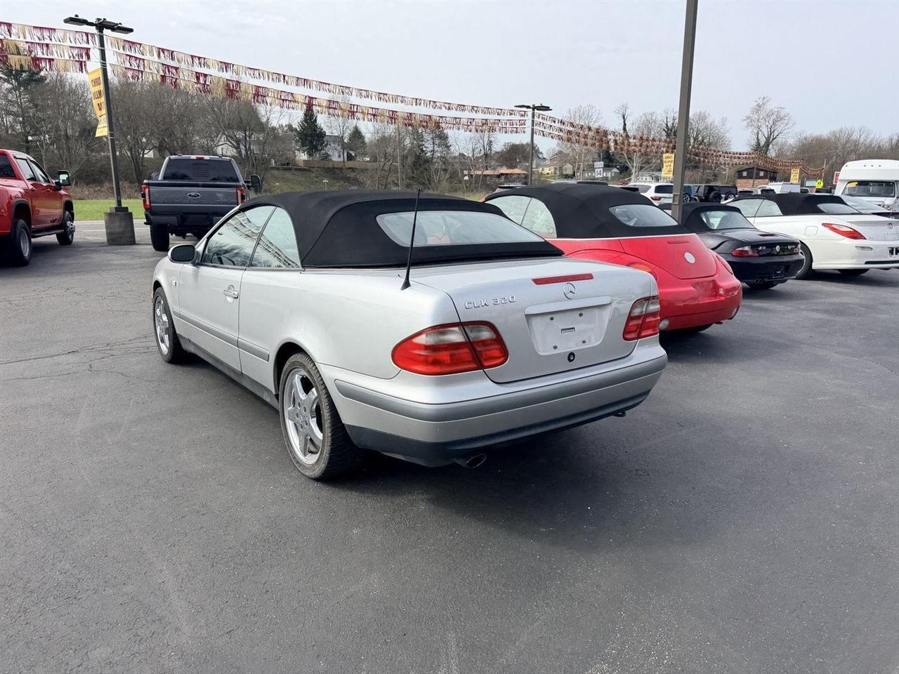 Mercedes-Benz CLK-Class  1999