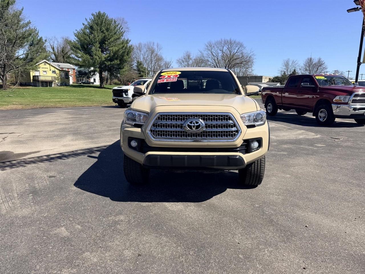 Toyota Tacoma  2016