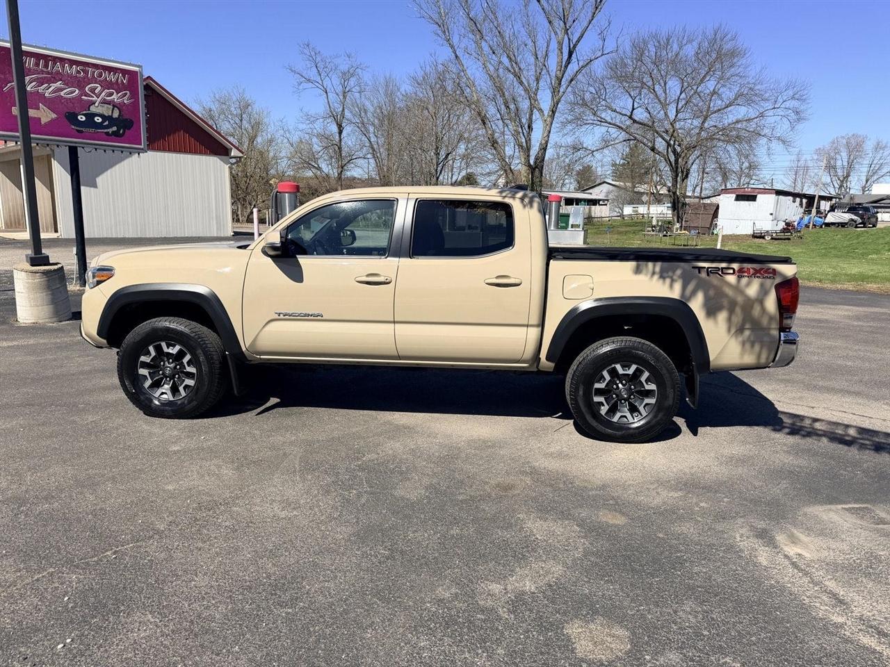 Toyota Tacoma  2016