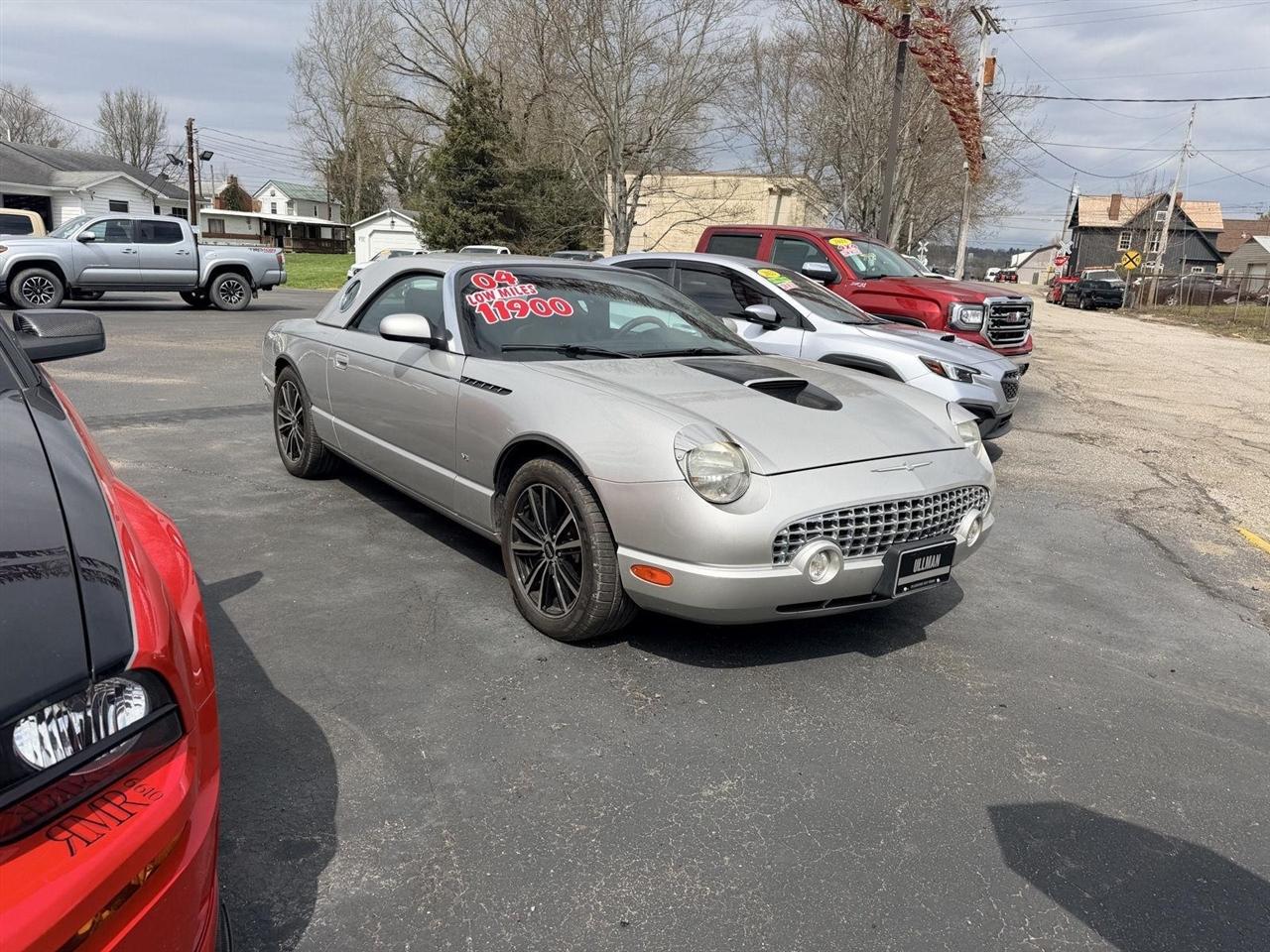 Ford Thunderbird  2004