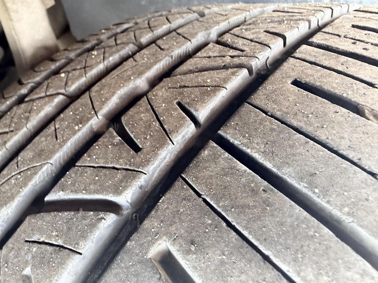 Ford Thunderbird  2004