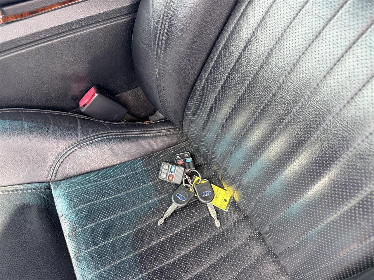 Ford Thunderbird  2004