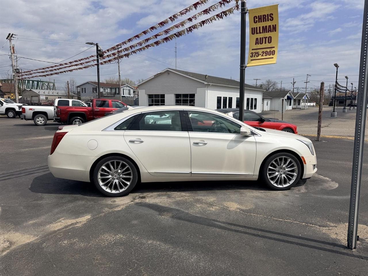 Cadillac XTS  2014