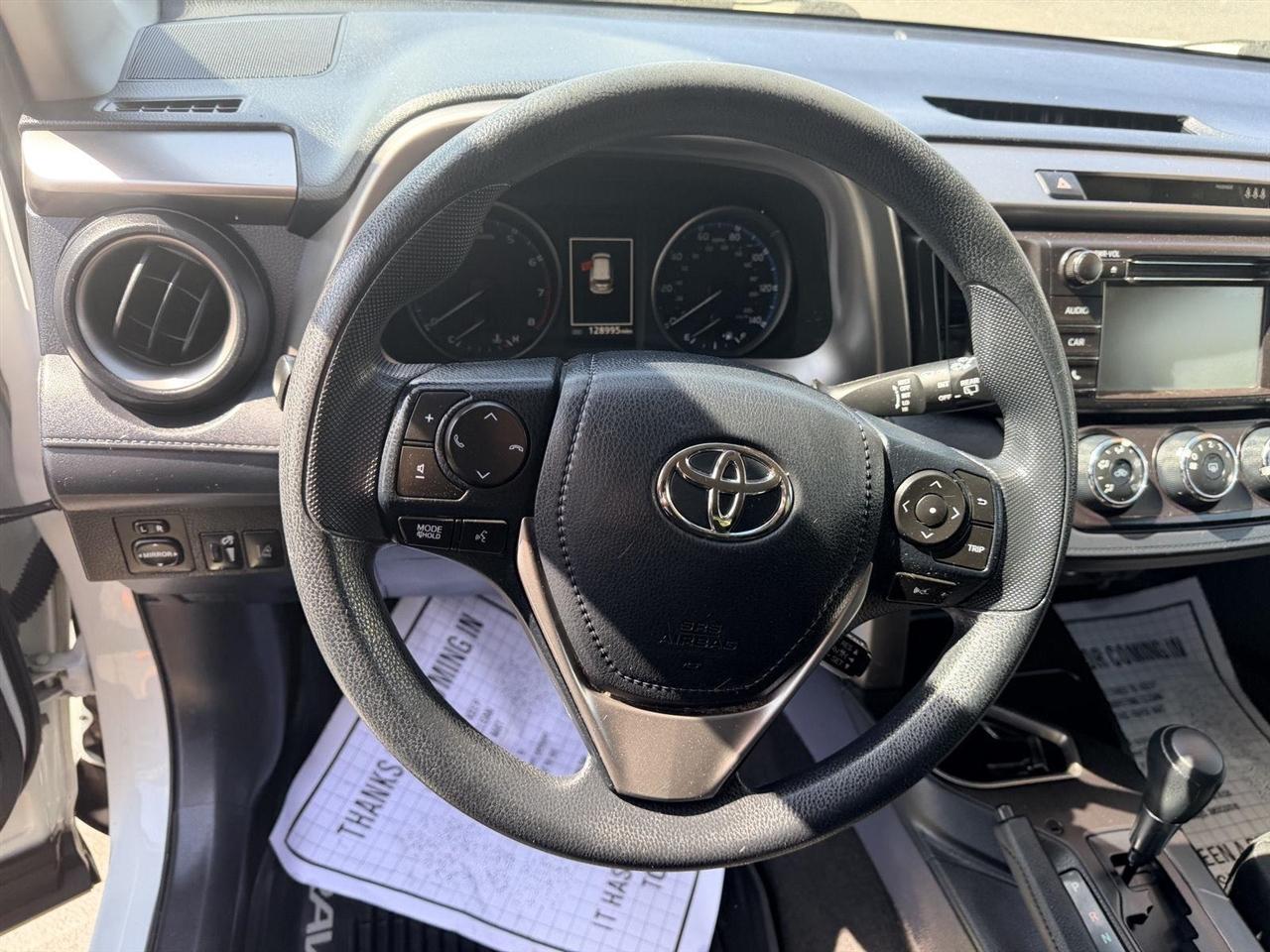 Toyota RAV4  2018