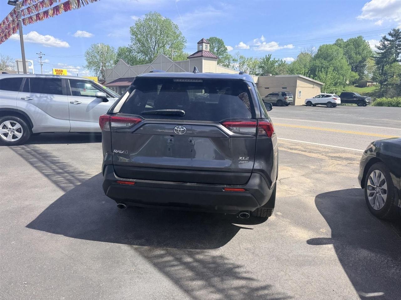 Toyota RAV4  2019