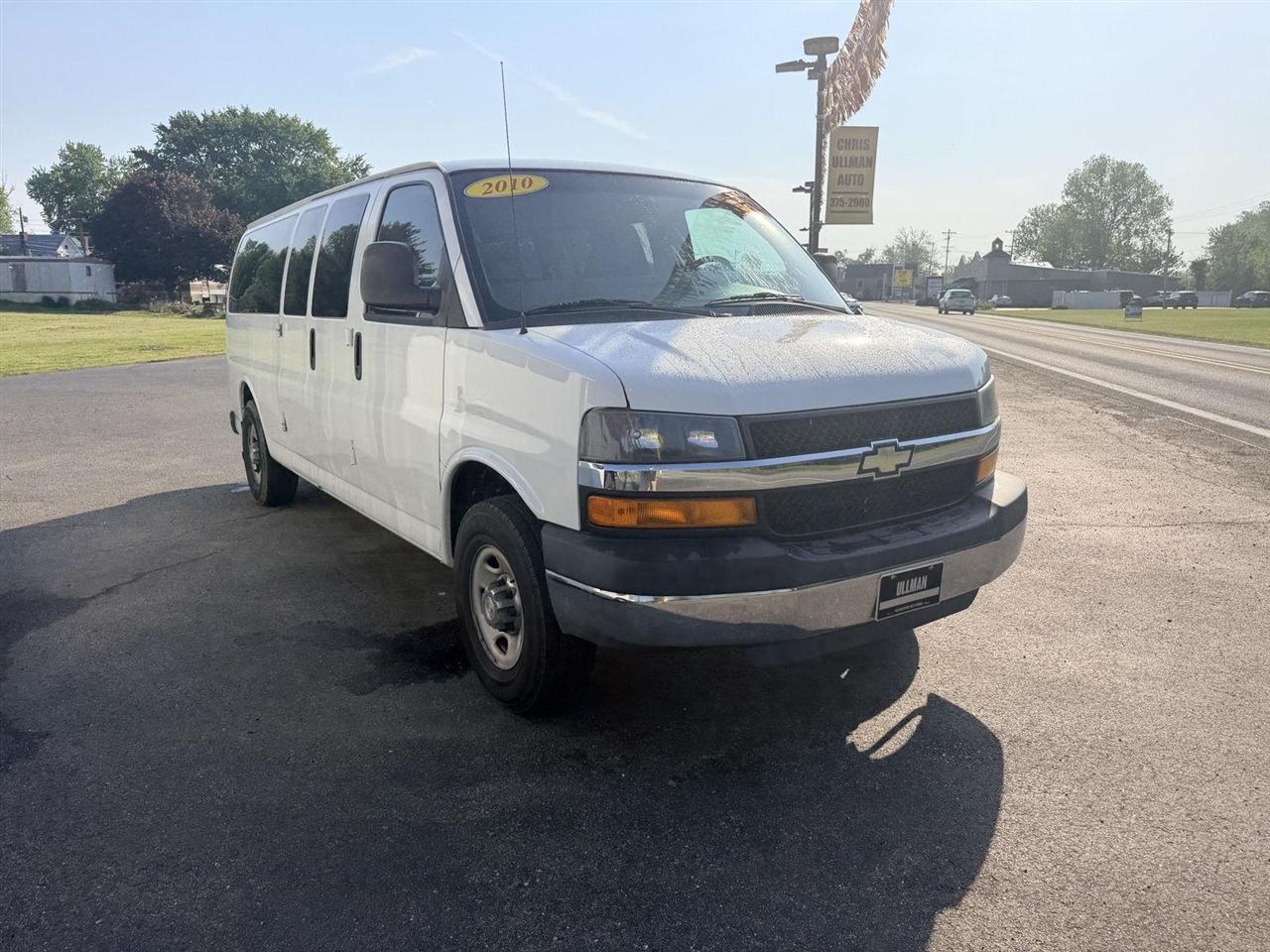 Chevrolet Express  2010