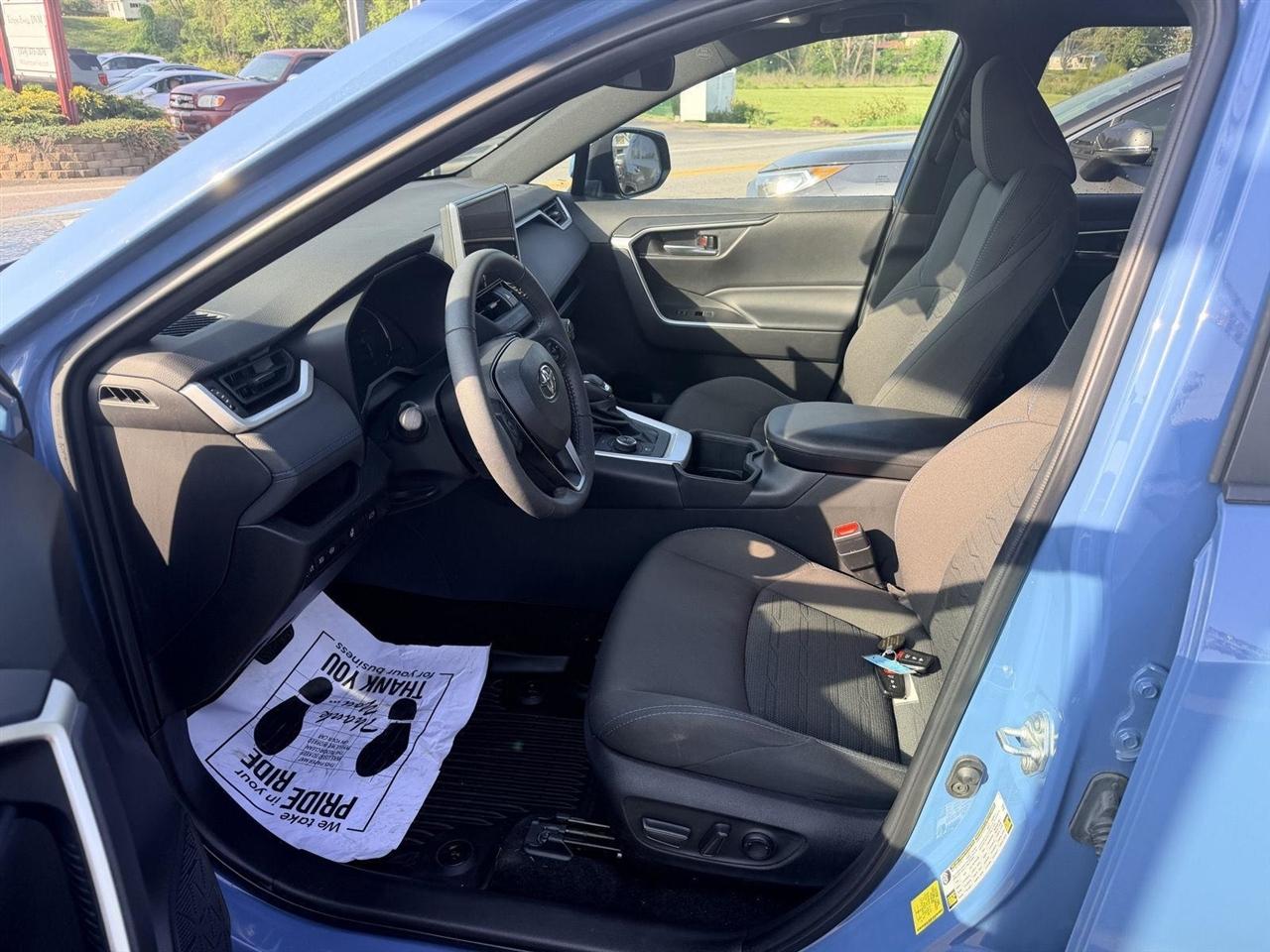 Toyota RAV4 Hybrid  2023