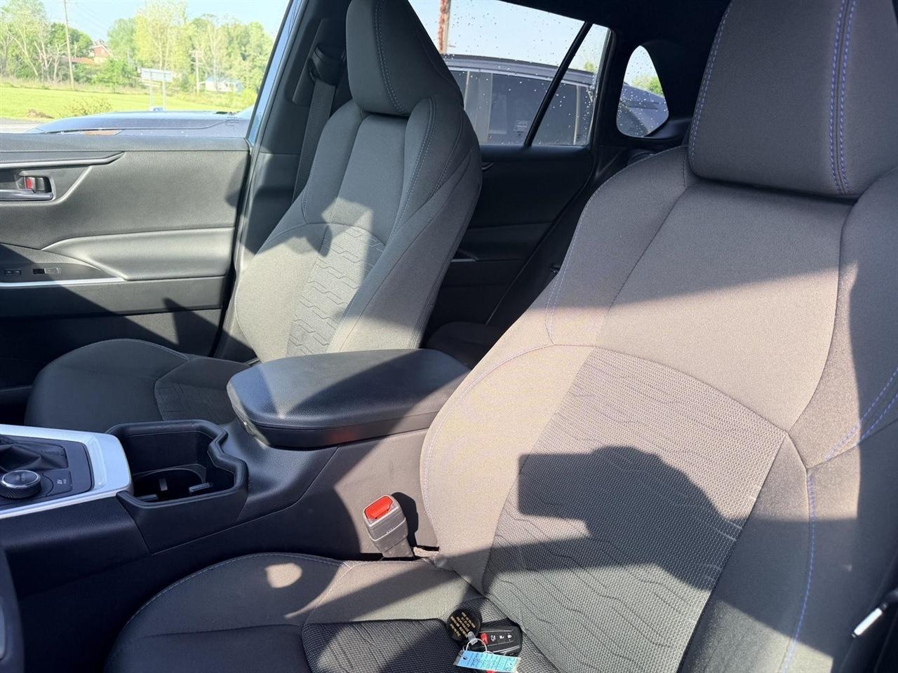 Toyota RAV4 Hybrid  2023