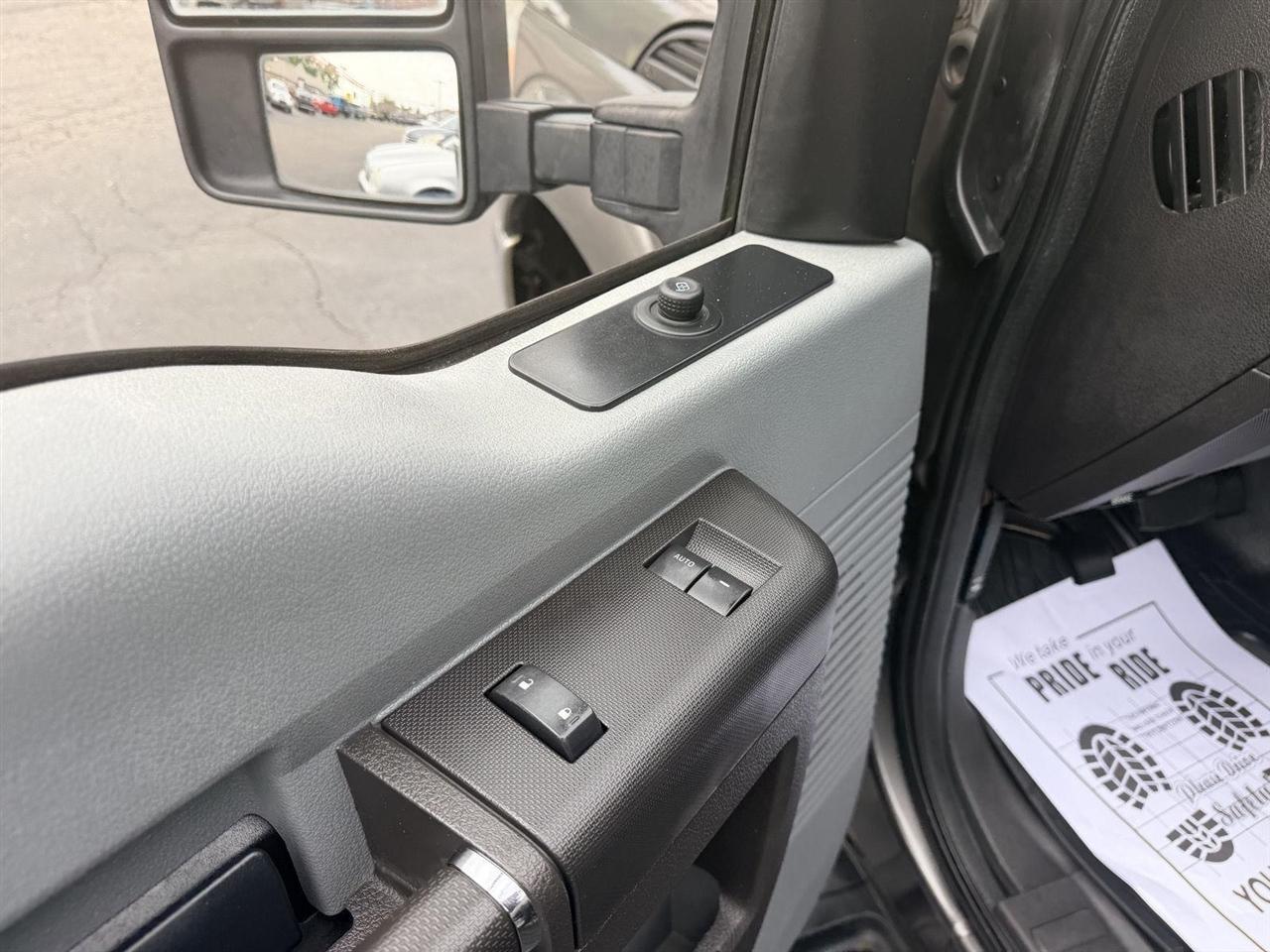 Ford F-250 SD  2012