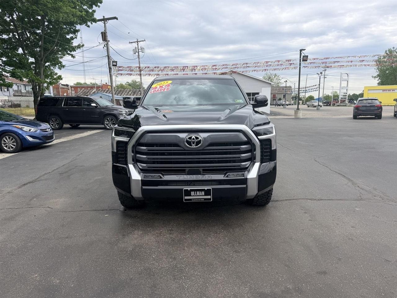 Toyota Tundra  2025
