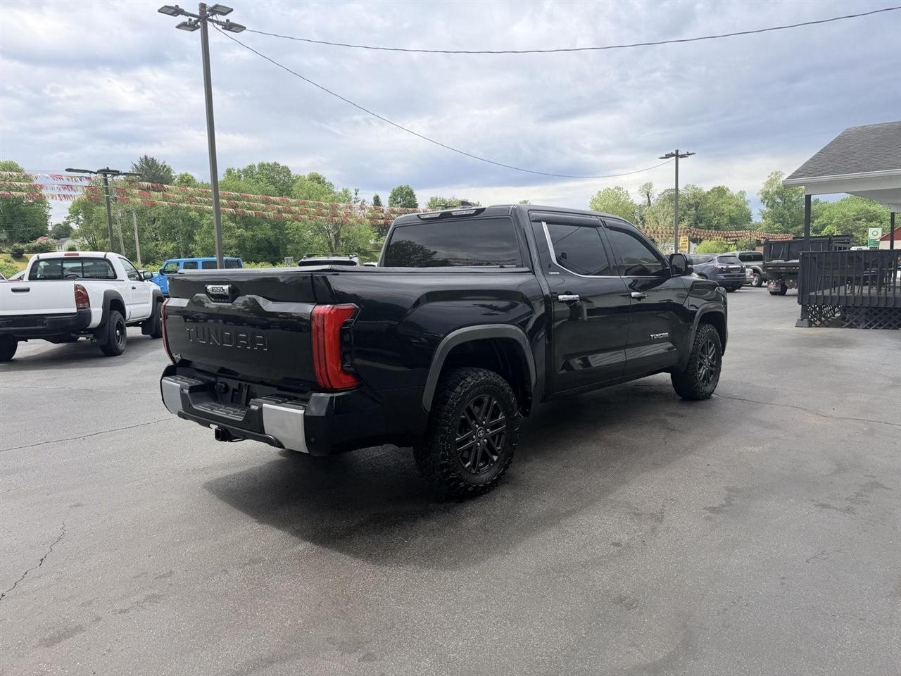 Toyota Tundra  2025
