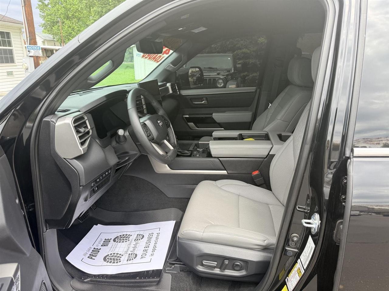 Toyota Tundra  2025