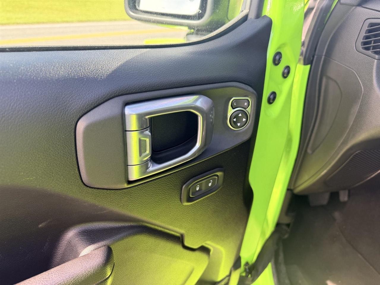 Jeep Wrangler  2021