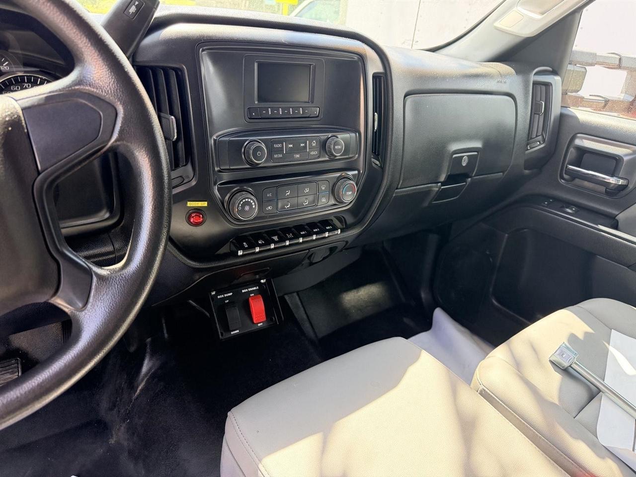 Chevrolet Silverado MD  2022