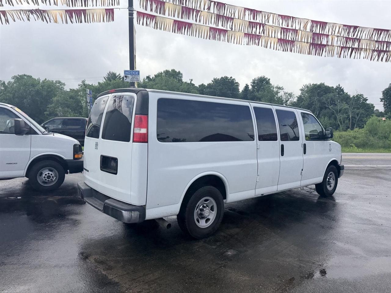 Chevrolet Express  2017