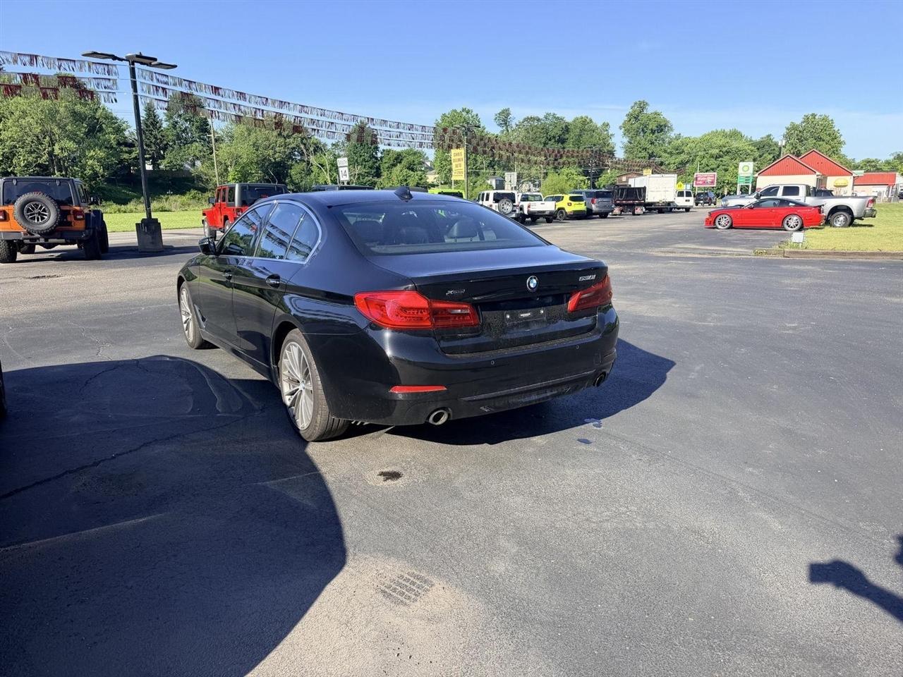 BMW 5-Series  2018