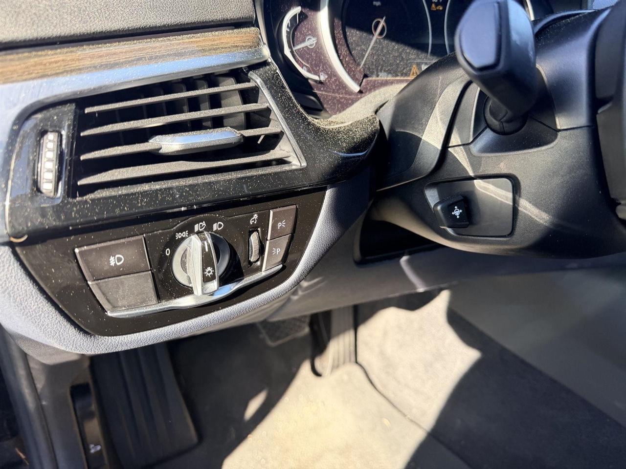 BMW 5-Series  2018
