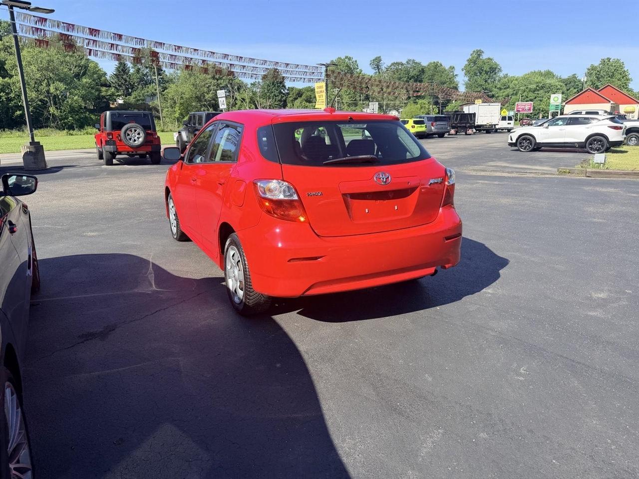 Toyota Matrix  2010