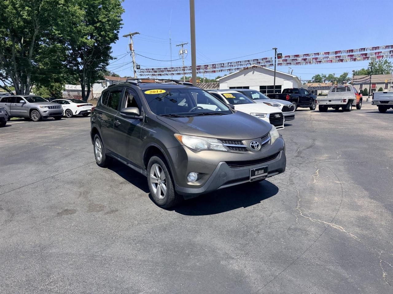 Toyota RAV4  2014