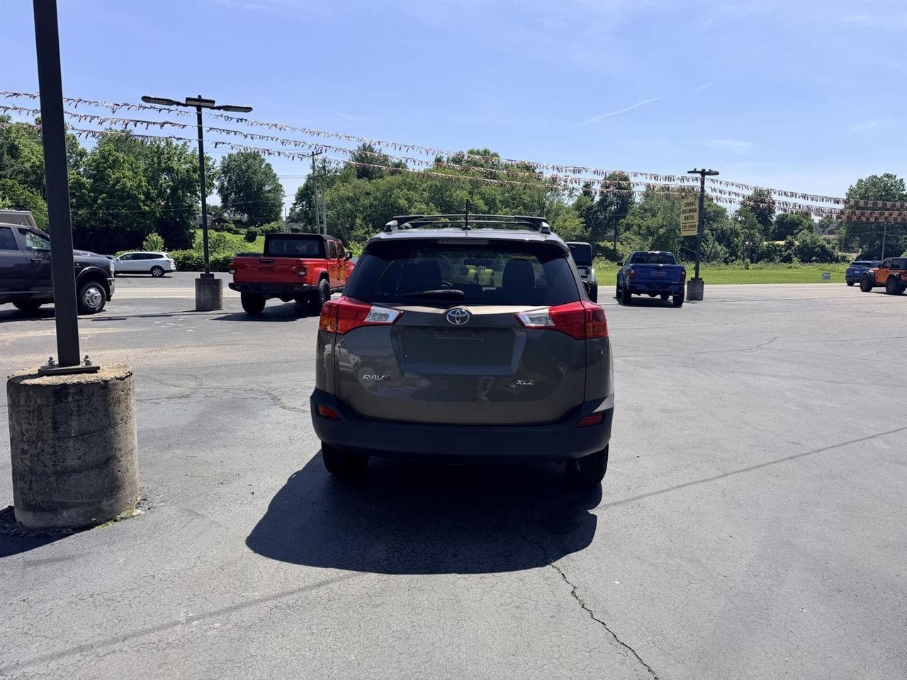 Toyota RAV4  2014