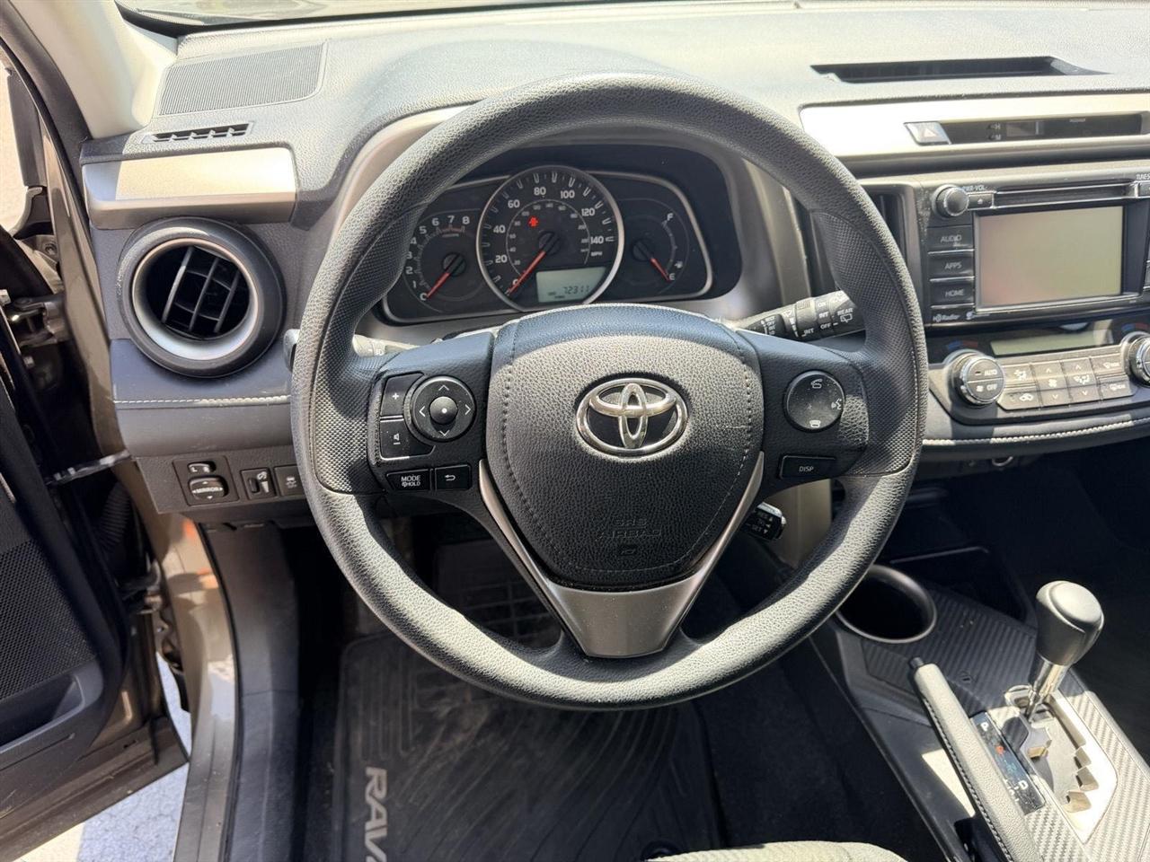 Toyota RAV4  2014