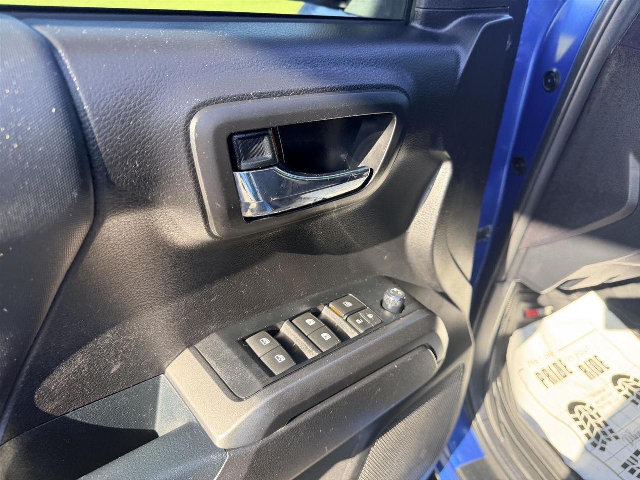 Toyota Tacoma  2017
